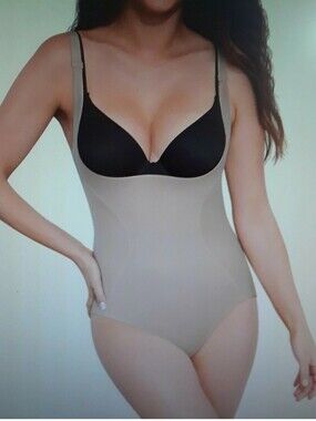 Maidenform Nude Low Front Compression Slimming Bodysuit Shapewear Medium